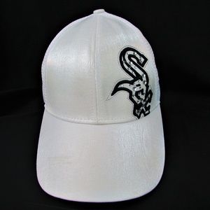 Chicago White SOX Cap BLINGED Genuine Pearlescent
